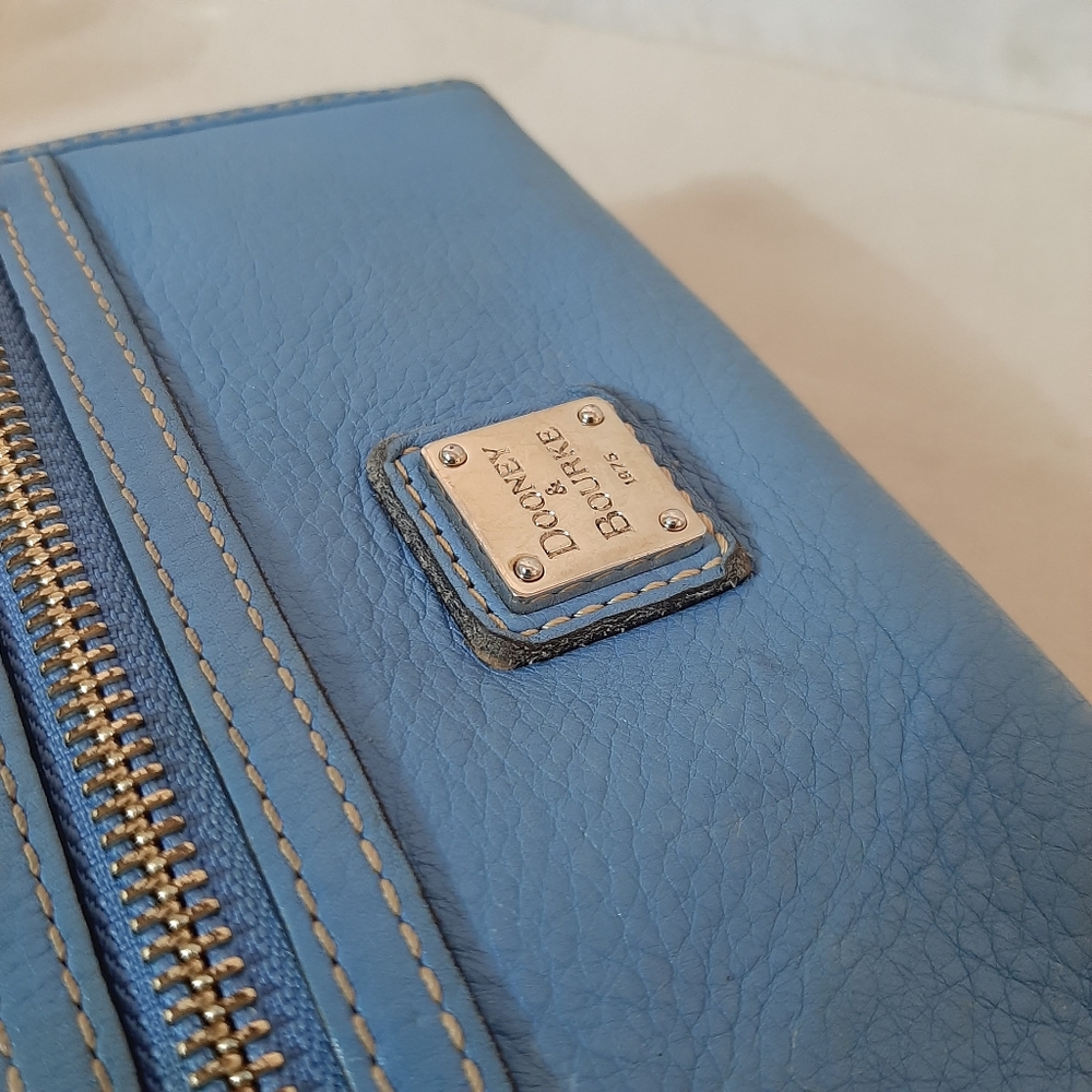 Dooney Bourke Blue Wristlet Bag - Picture 9 of 16